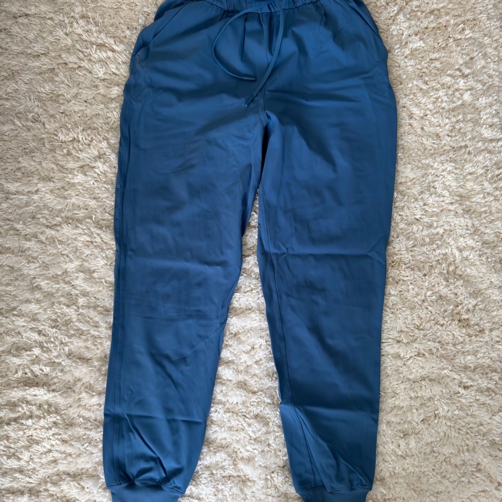 Lululemon Women’s Joggers